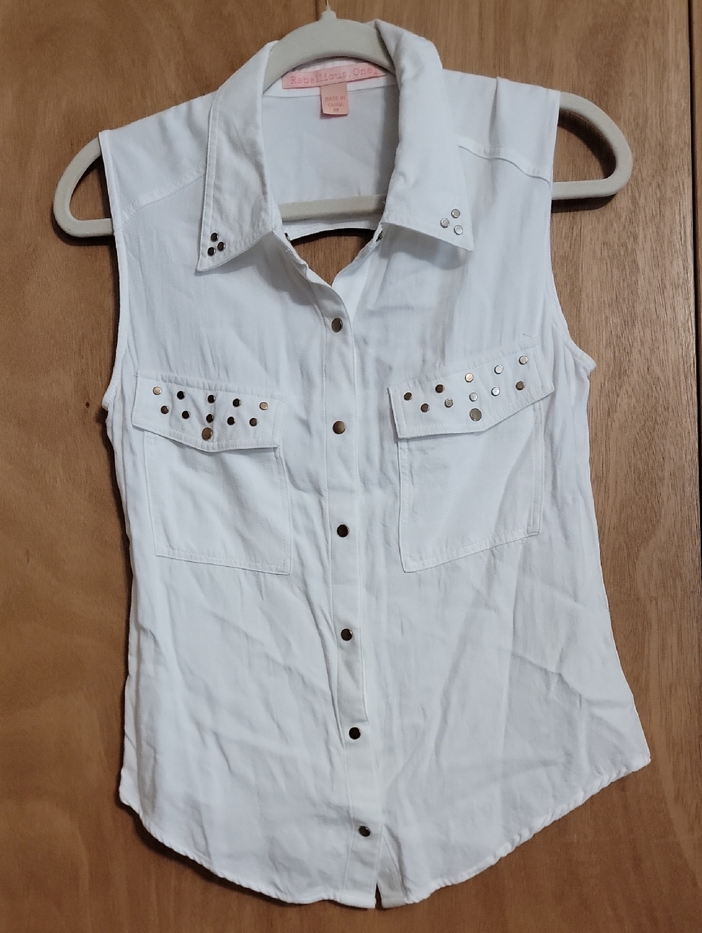 Rebellious One White Sleeveless Stud-Accent Button-Front Shirt
